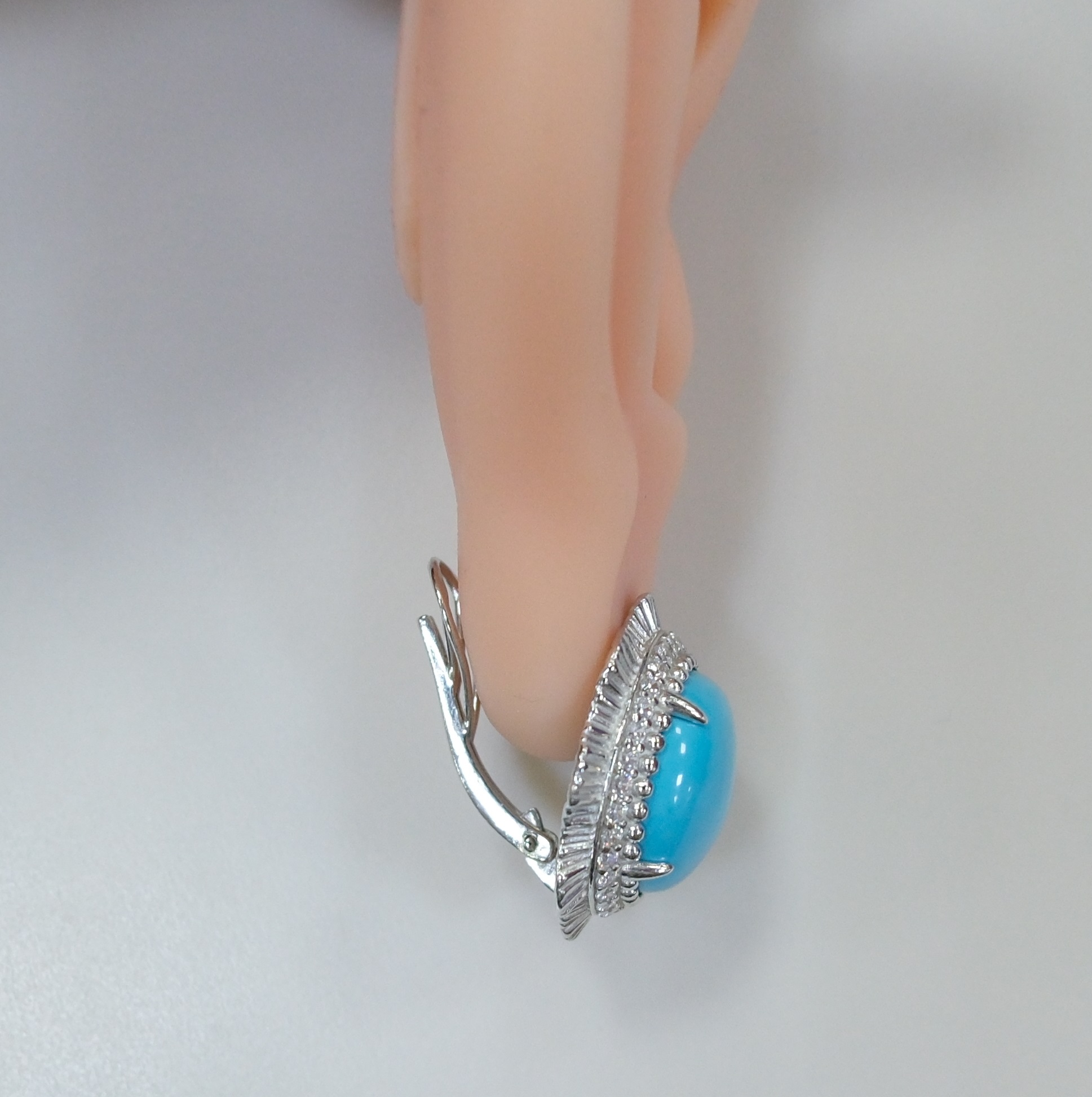 Серебряные серьги с бирюзой